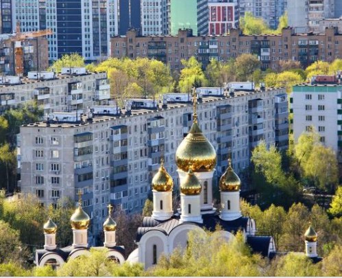 Фото дня: вид на храм в Дмитровском
